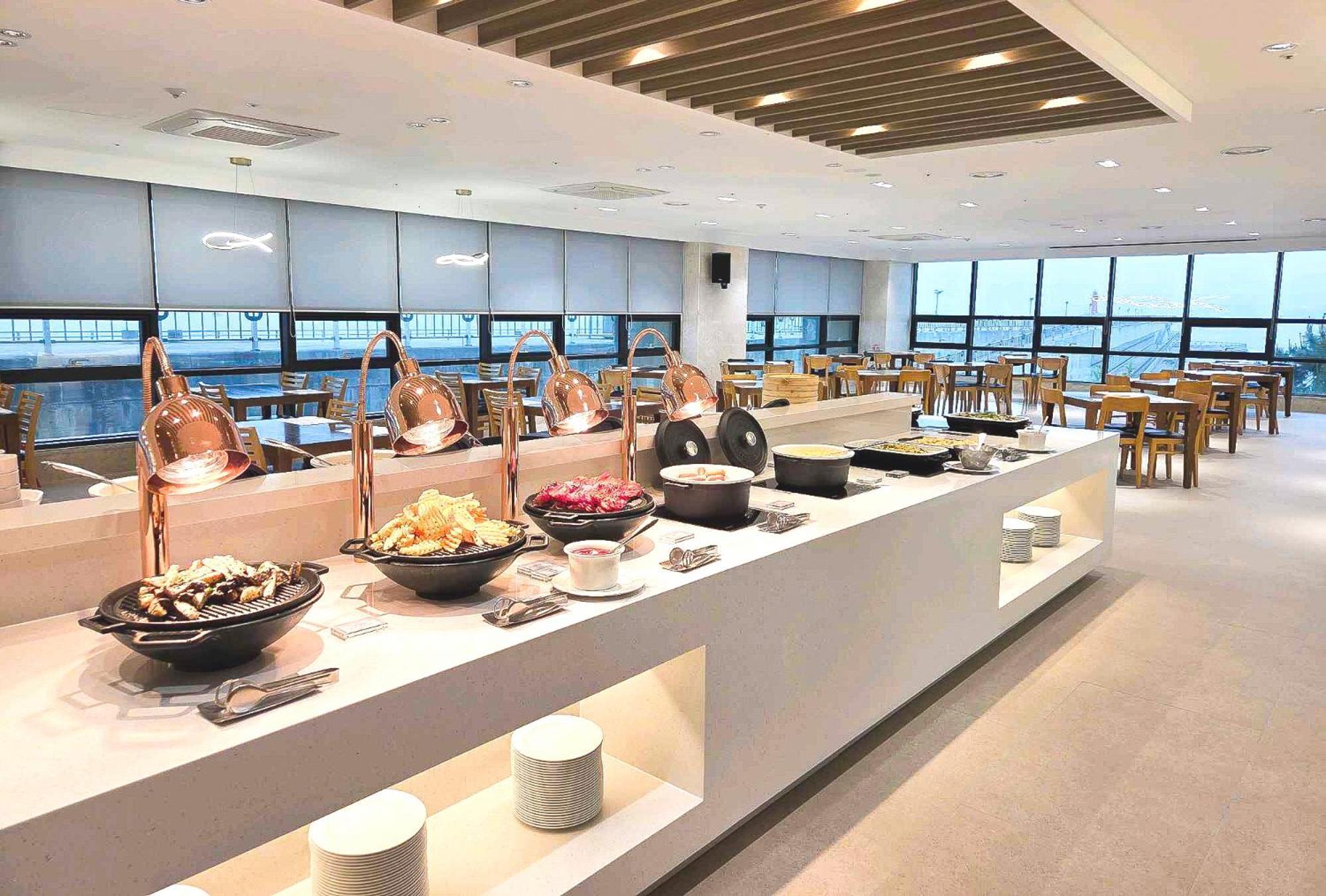 Ramada By Wyndham Gangwon Hotel