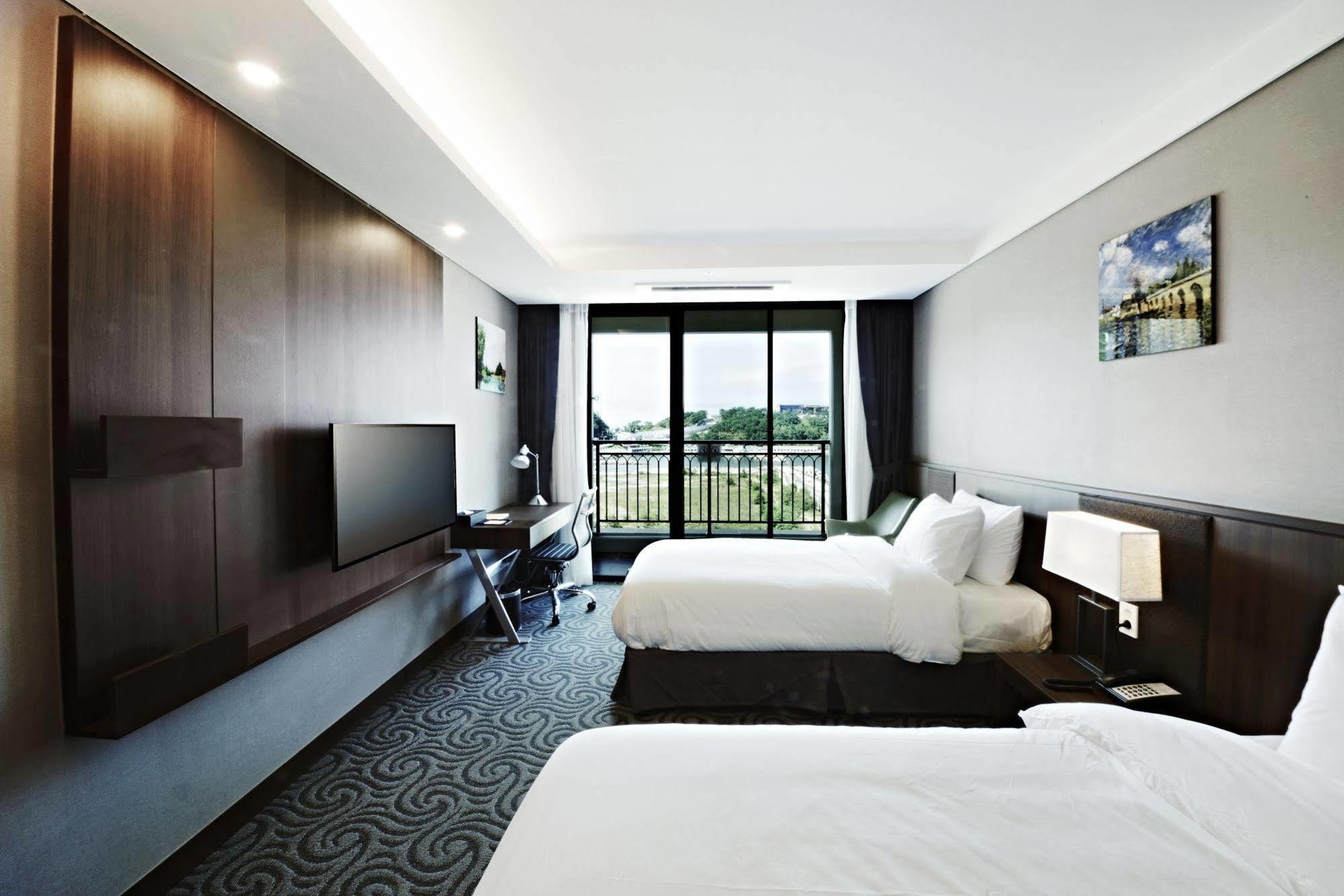 Ramada By Wyndham Gangwon Sokcho